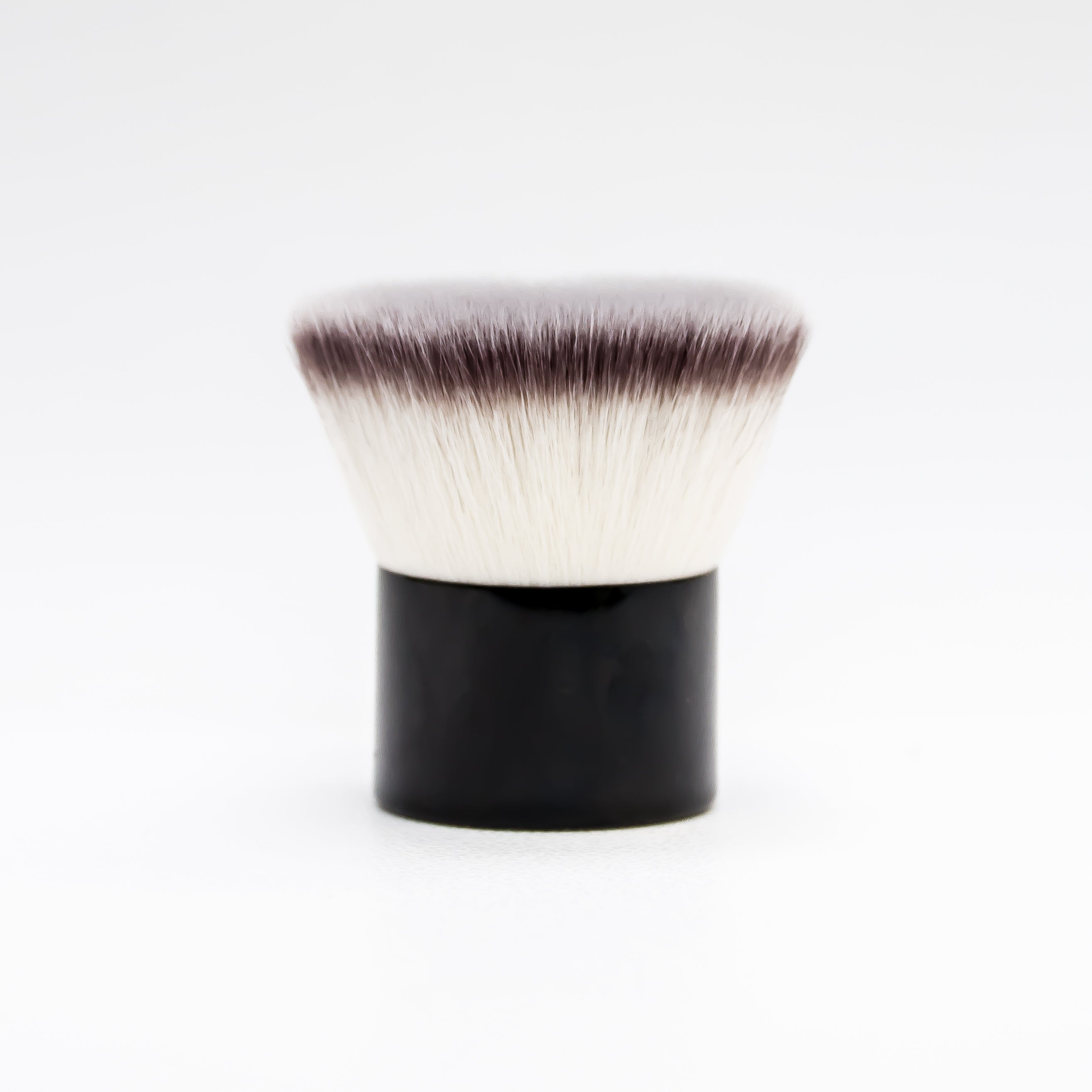 Youngblood Deluxe Flat Top Kabuki Brush
